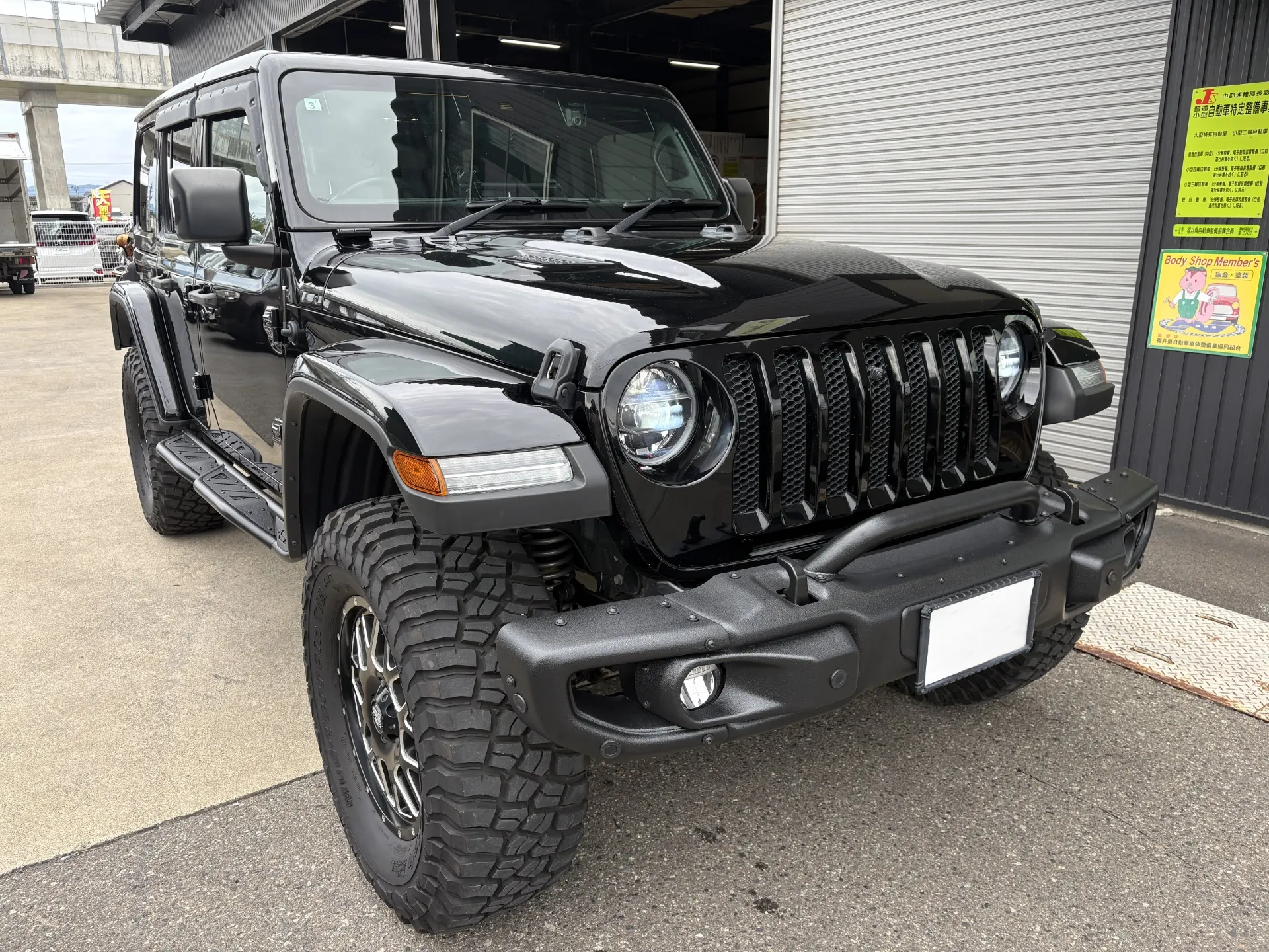 【福井市】ラングラーを塗装しました！